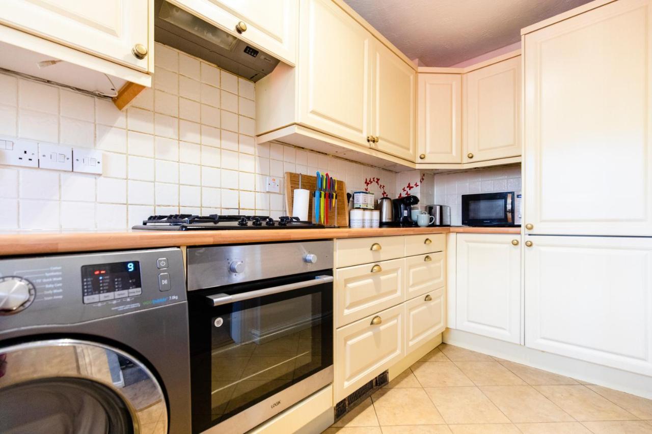 Chichester Retreat House With Free Parking Luaran gambar